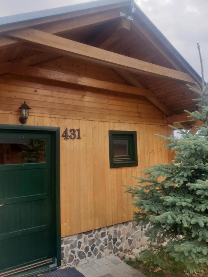 Holiday Village Tatralandia Bungalov 3-2-2 Chatka 431 S 1 Spalnou 1 Obyvackou A 1 Izbou V Podkrovi Liptowski Mikułasz Zewnętrze zdjęcie